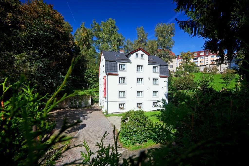 Pytloun Penzion Zeleny Haj Liberec Exteriör bild
